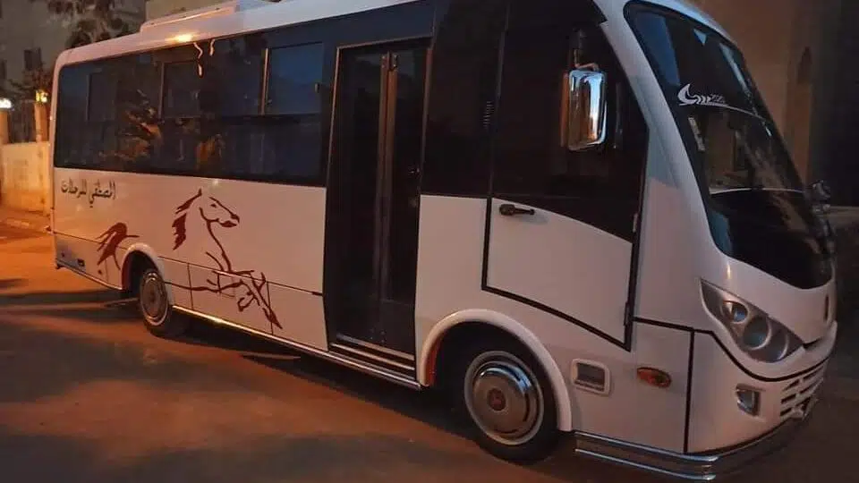 مطلوب ايجار ميني باص